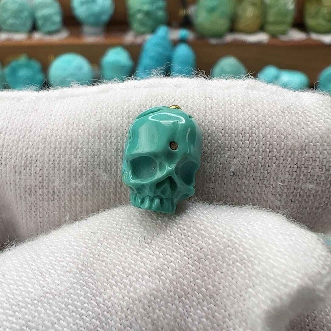 绿松石配饰未镶嵌