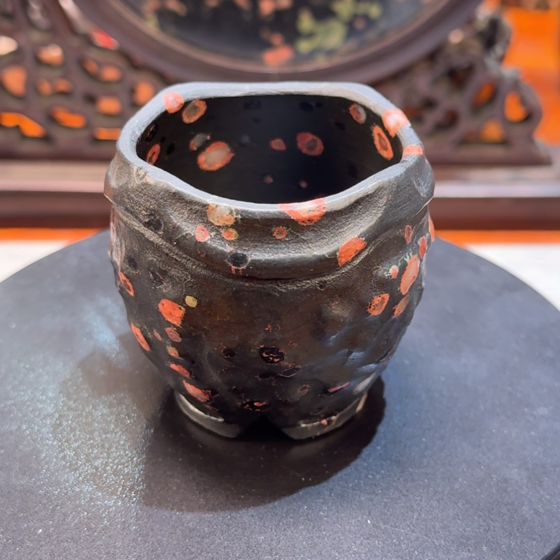 梅花玉高品手握杯