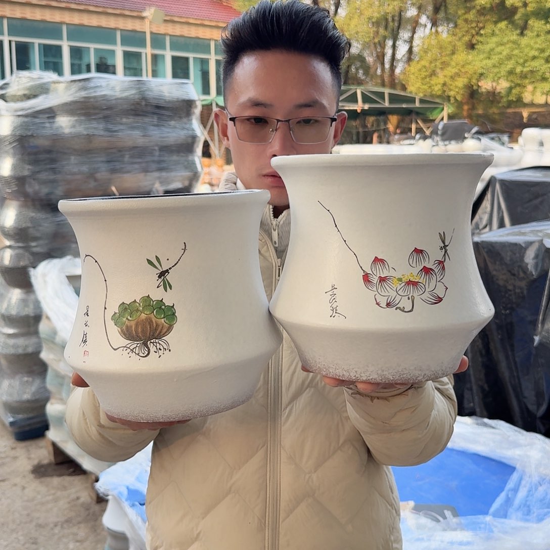 紫砂花盆口20高20（两个手绘喇叭