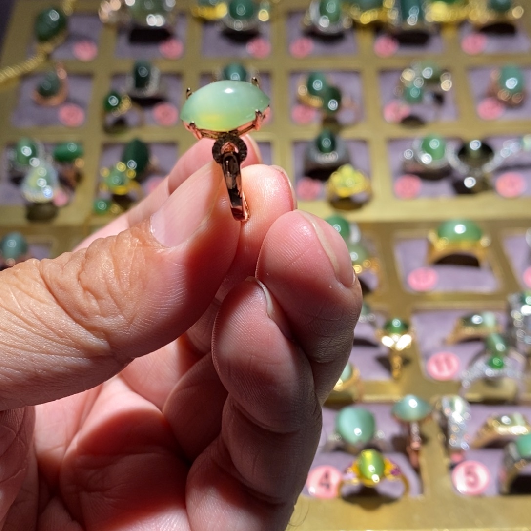 未镶嵌和田玉（碧玉）珠宝半成品