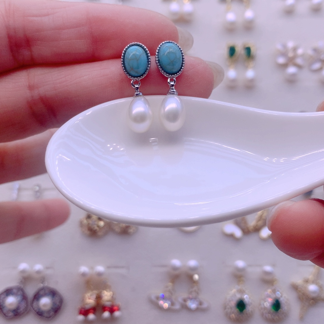 合金耳饰淡水珍珠