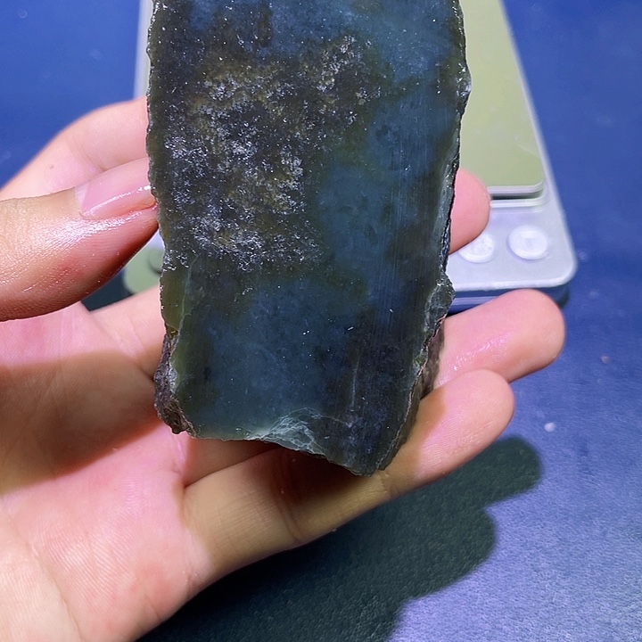 未镶嵌和田玉（糖玉）珠宝半成品