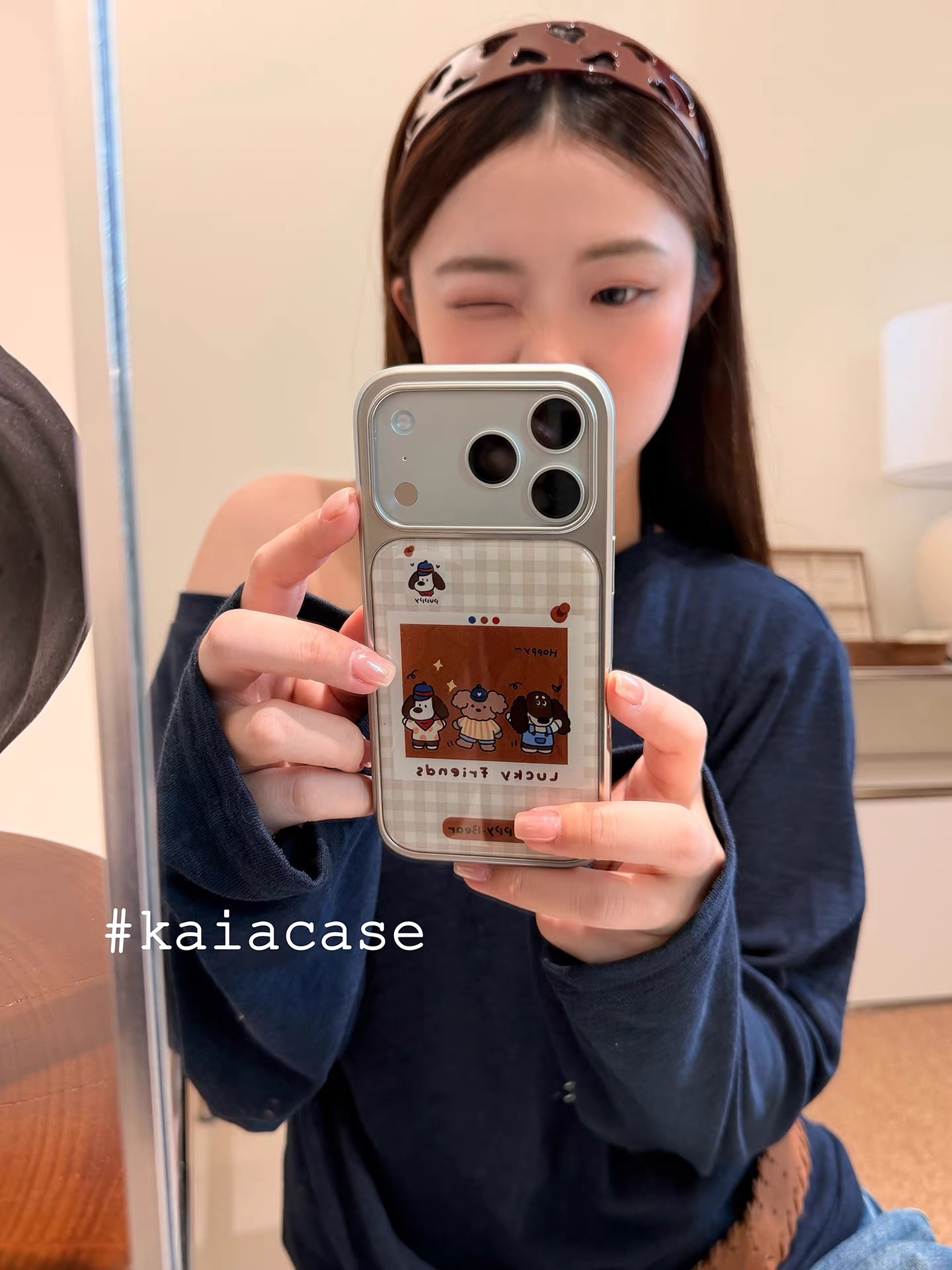 ins格纹卡通狗狗适用苹果17ProMax手机壳iPhone16全包15141312女