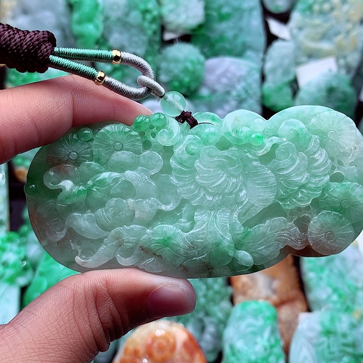 翡翠吊坠(不含链)未镶嵌