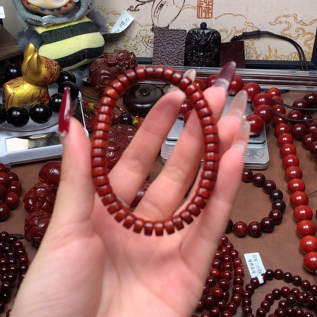 檀香紫檀（小叶紫檀）4✖️7药片珠