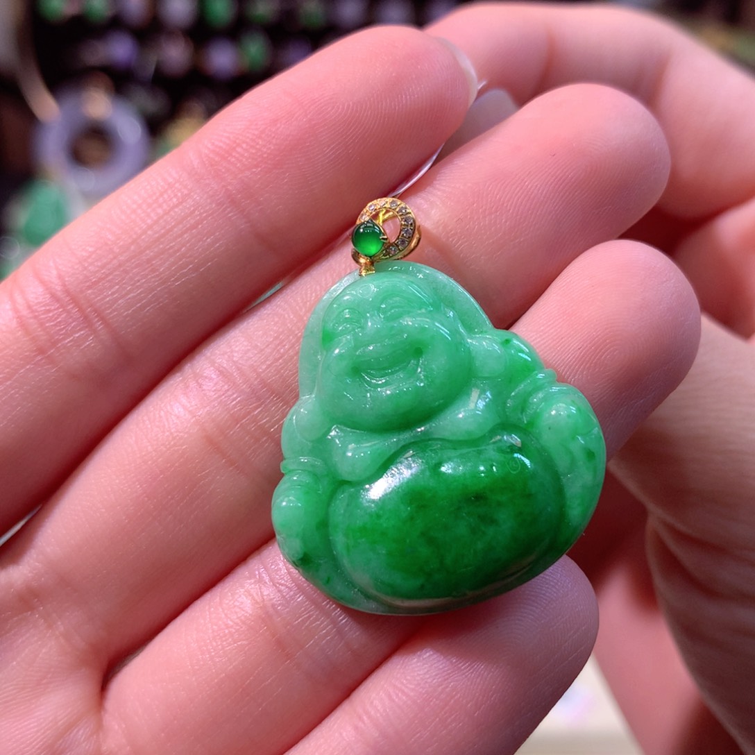 翡翠颈饰18K金镶嵌翡翠