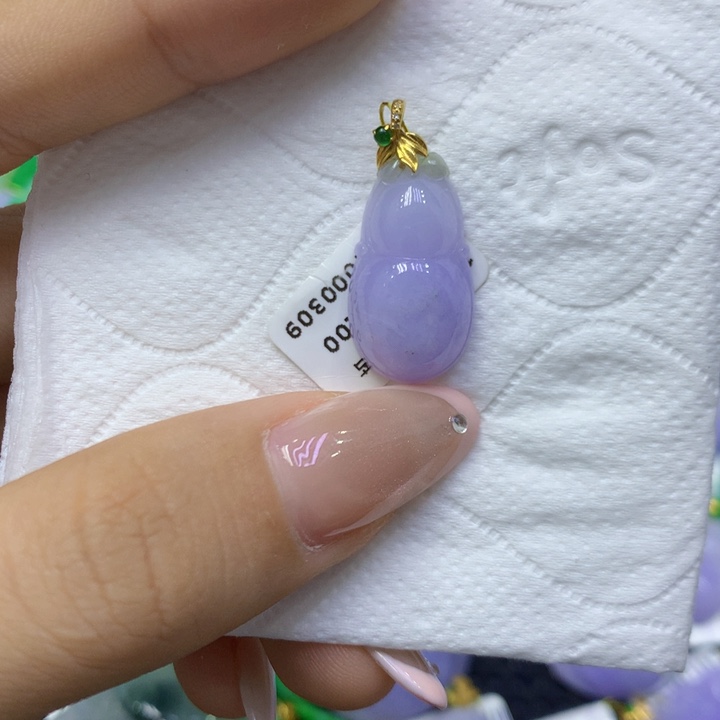 颈饰18K金镶嵌翡翠