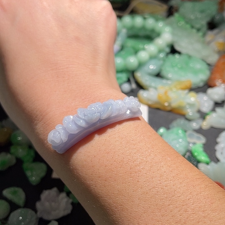 颈饰未镶嵌翡翠天