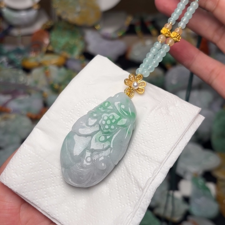 翡翠颈饰未镶嵌吊坠