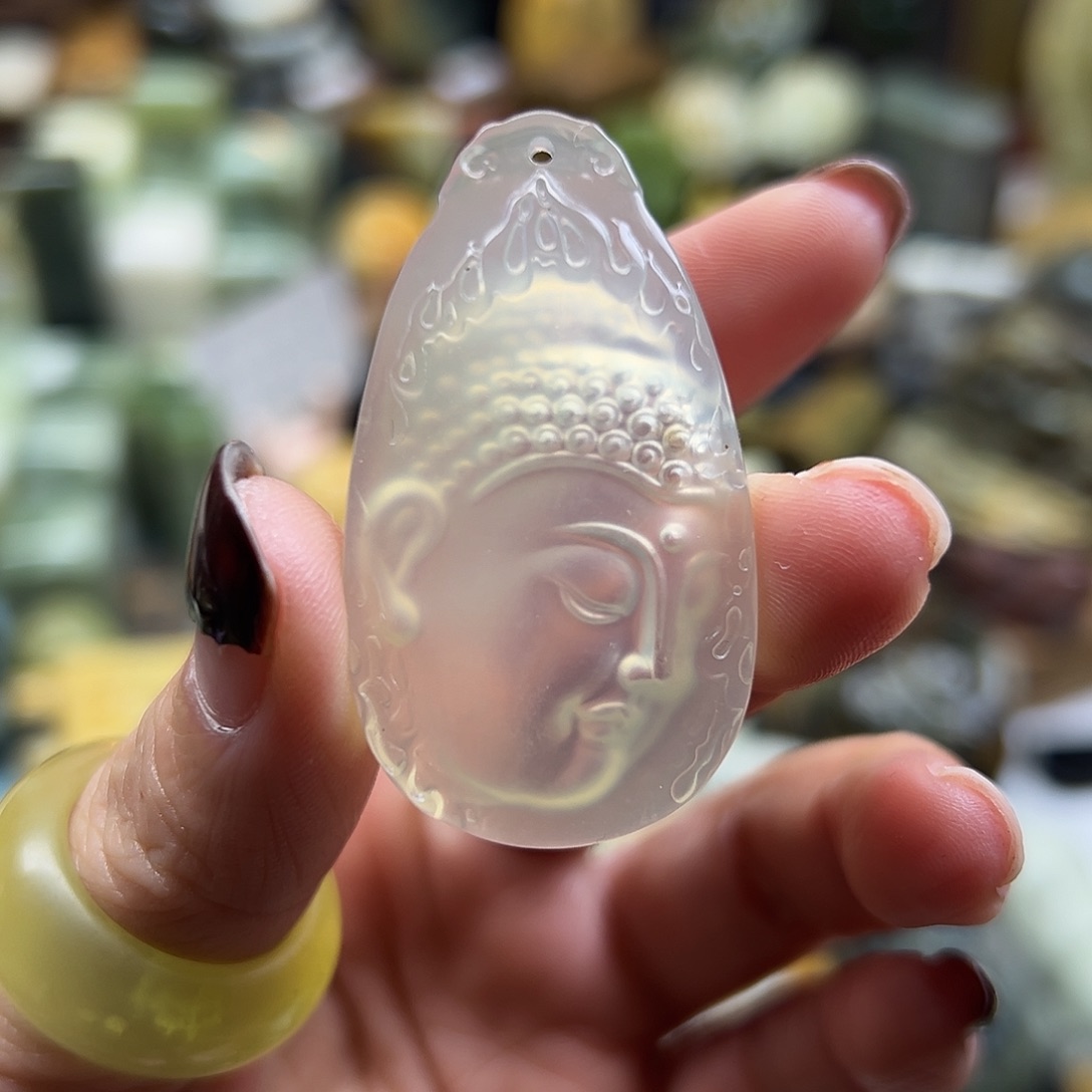 岫玉未镶嵌颈饰岫玉佛头