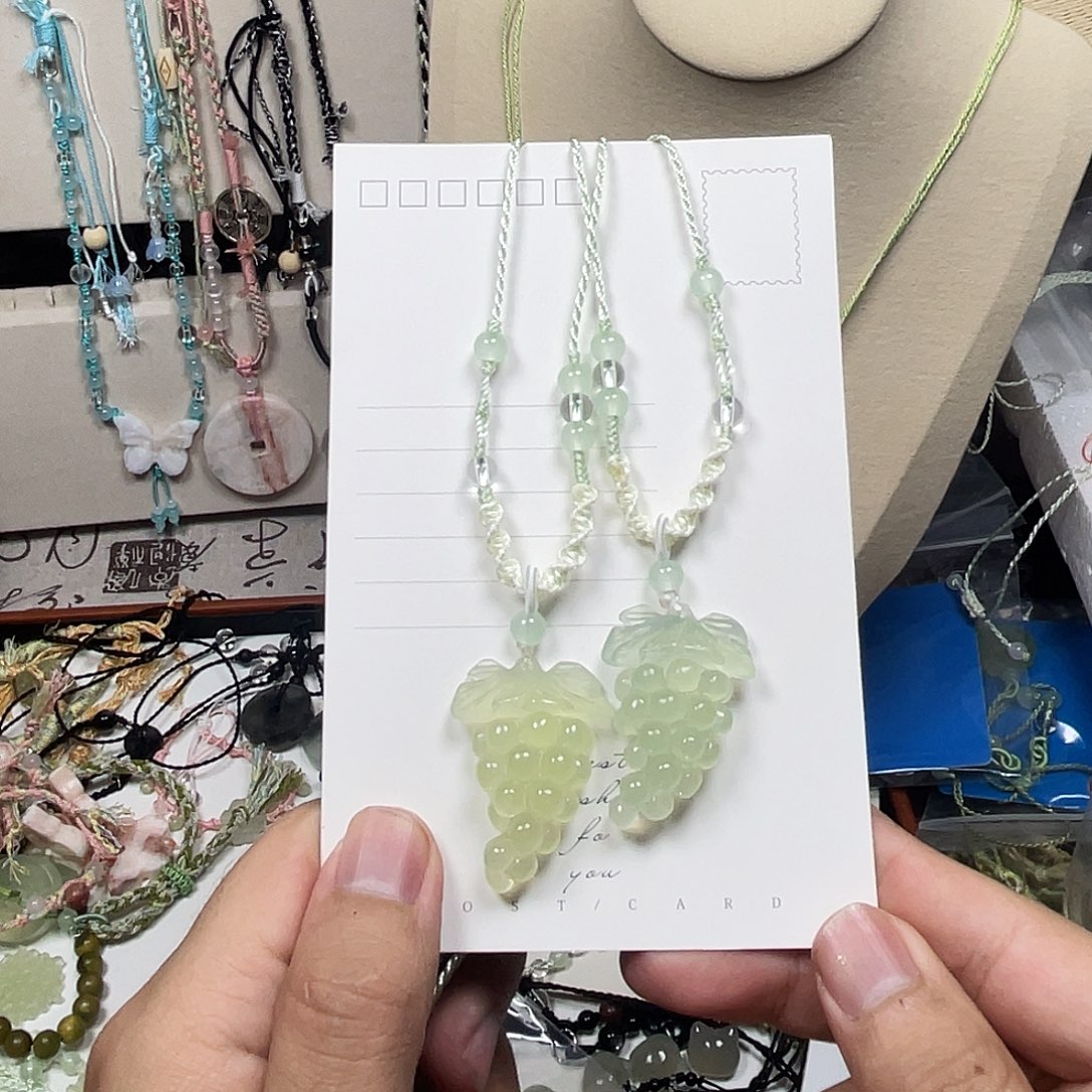 蛇纹石玉合金颈饰