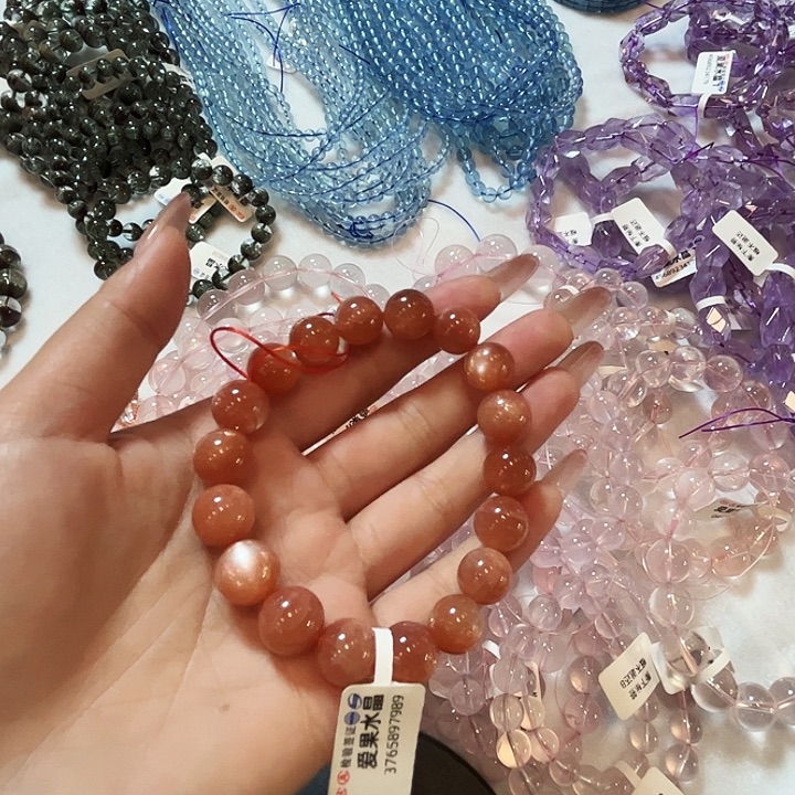 温***姐颈饰未镶嵌水晶水晶