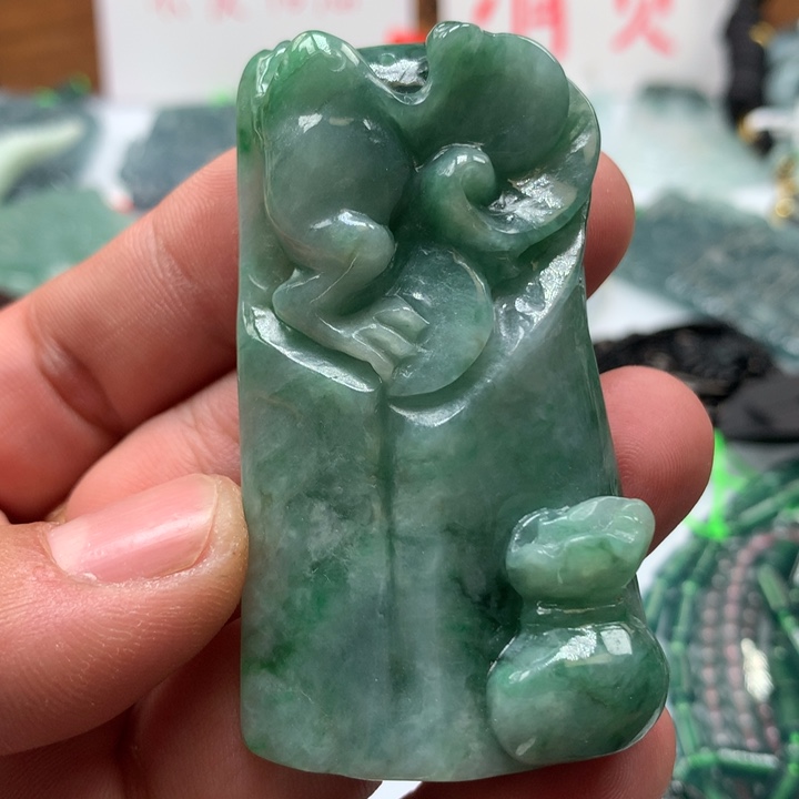 翡翠颈饰未镶嵌保真天然a货翡翠