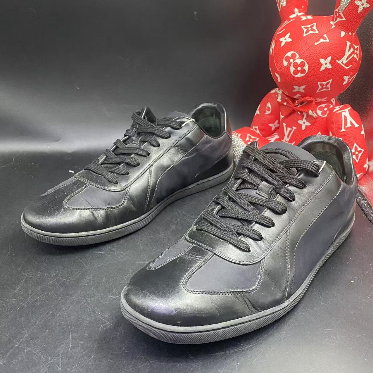 95新 LouisVuitton/路易威登 男士休闲时尚黑色板鞋41.5码ddm063