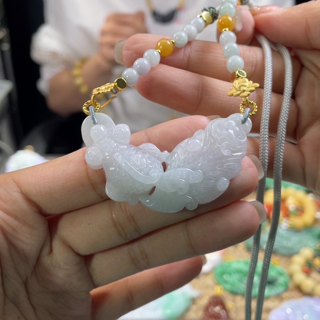 翡翠颈饰未镶嵌代编织