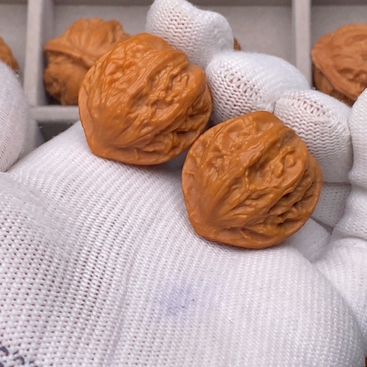 文玩核桃把件铁石官帽