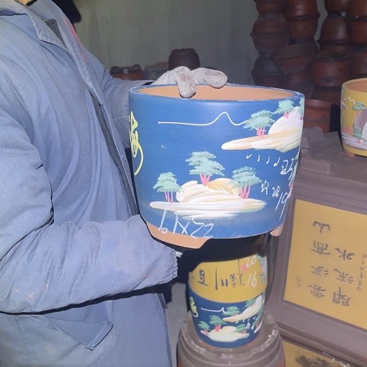 紫砂紫砂花盆和一