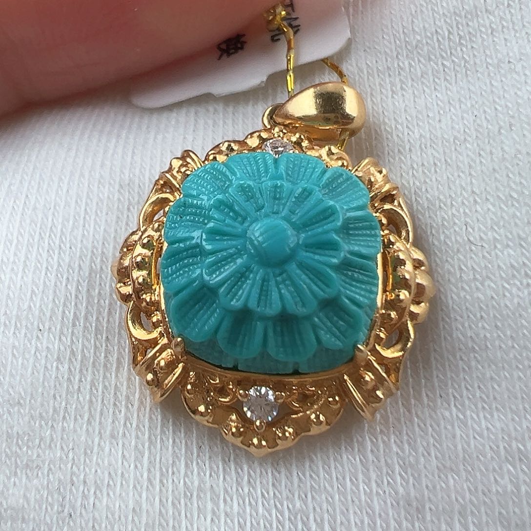 绿松石配饰18K金镶嵌