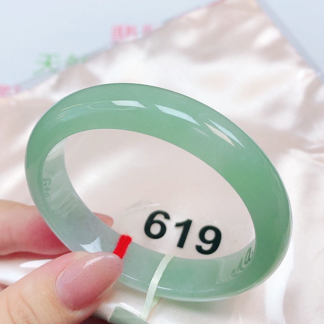 翡翠未镶嵌手镯（贵妃镯）天然缅甸翡翠A货619 冰果绿强推！