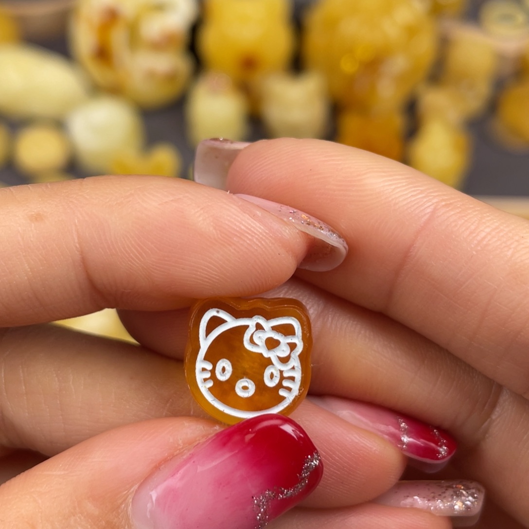 琥珀裸石未镶嵌蜜蜡