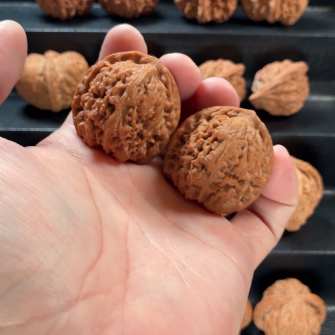 ༺***༻把件桃核山地红皮南疆阴黄福利