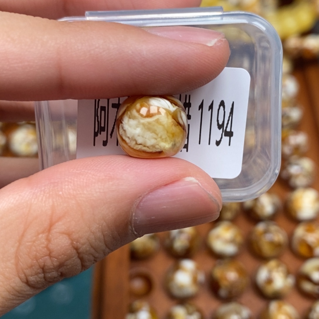 把件猴头核桃沁色圆珠老型1194