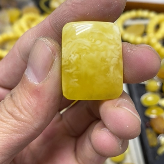 蜜蜡裸石未镶嵌吊坠