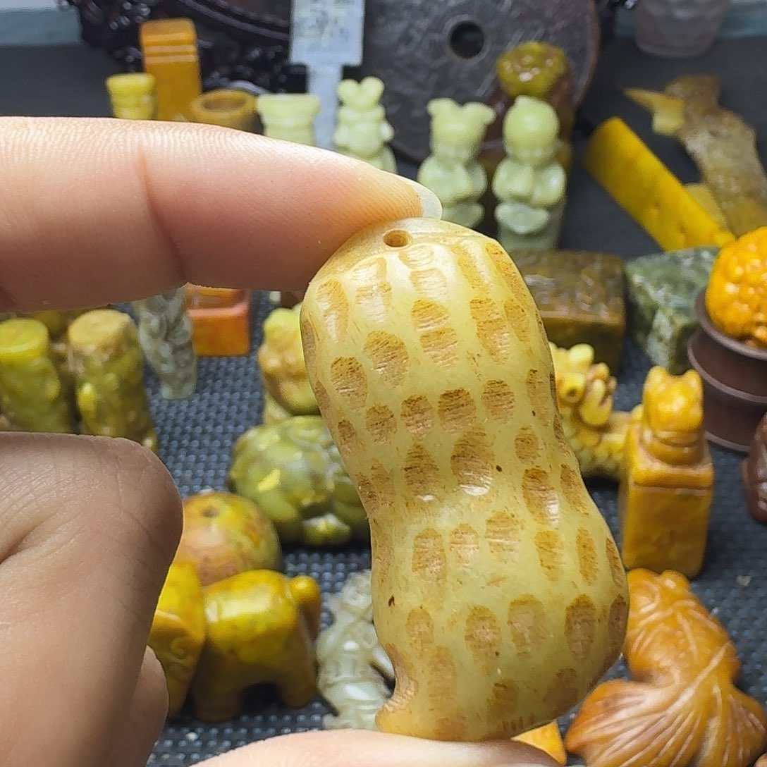 白玉菩提吊坠。。。