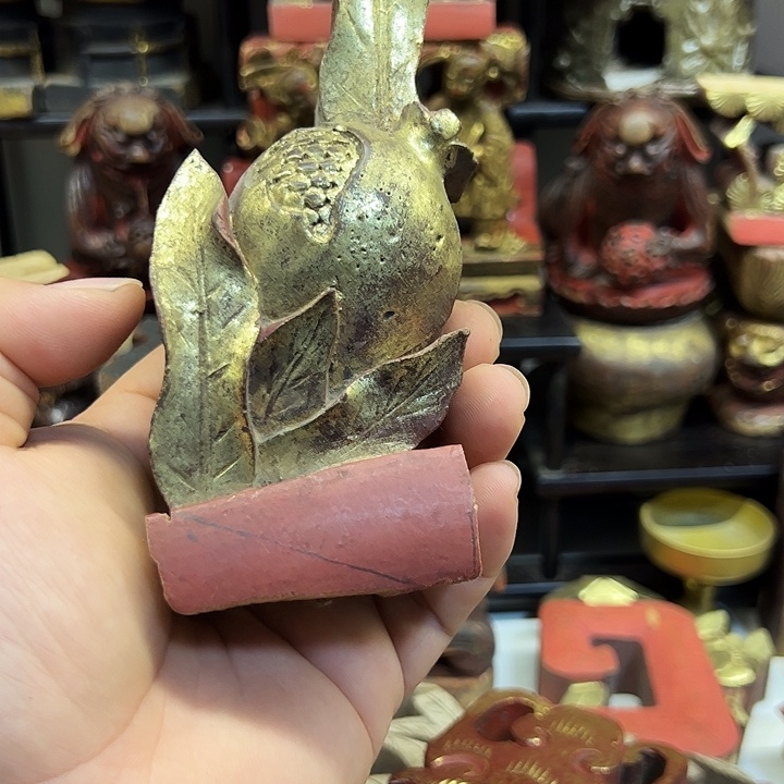 木（非红木类）y*g木雕石榴一个