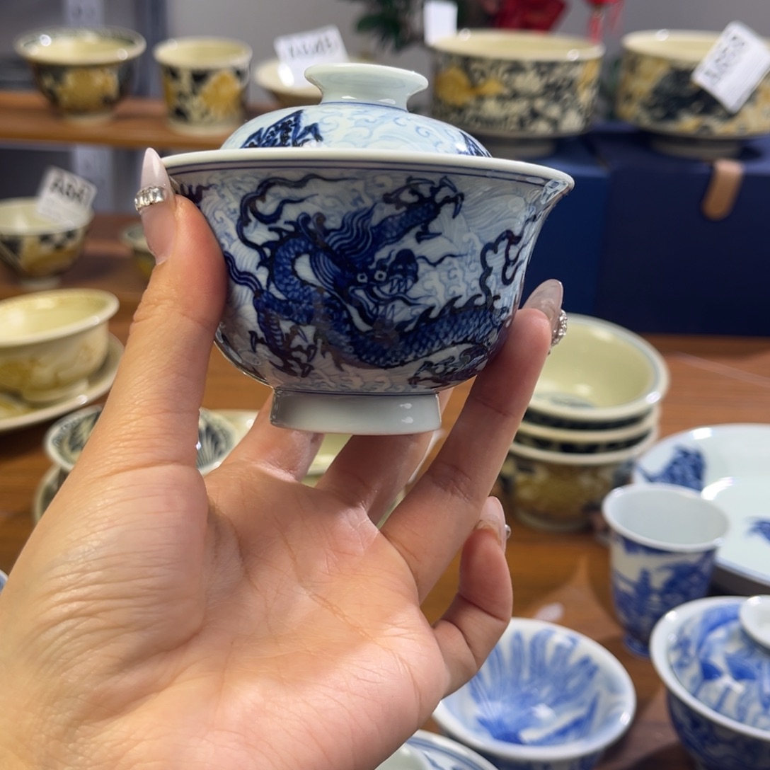 俊***杰陶微瑕盖碗盖碗双龙