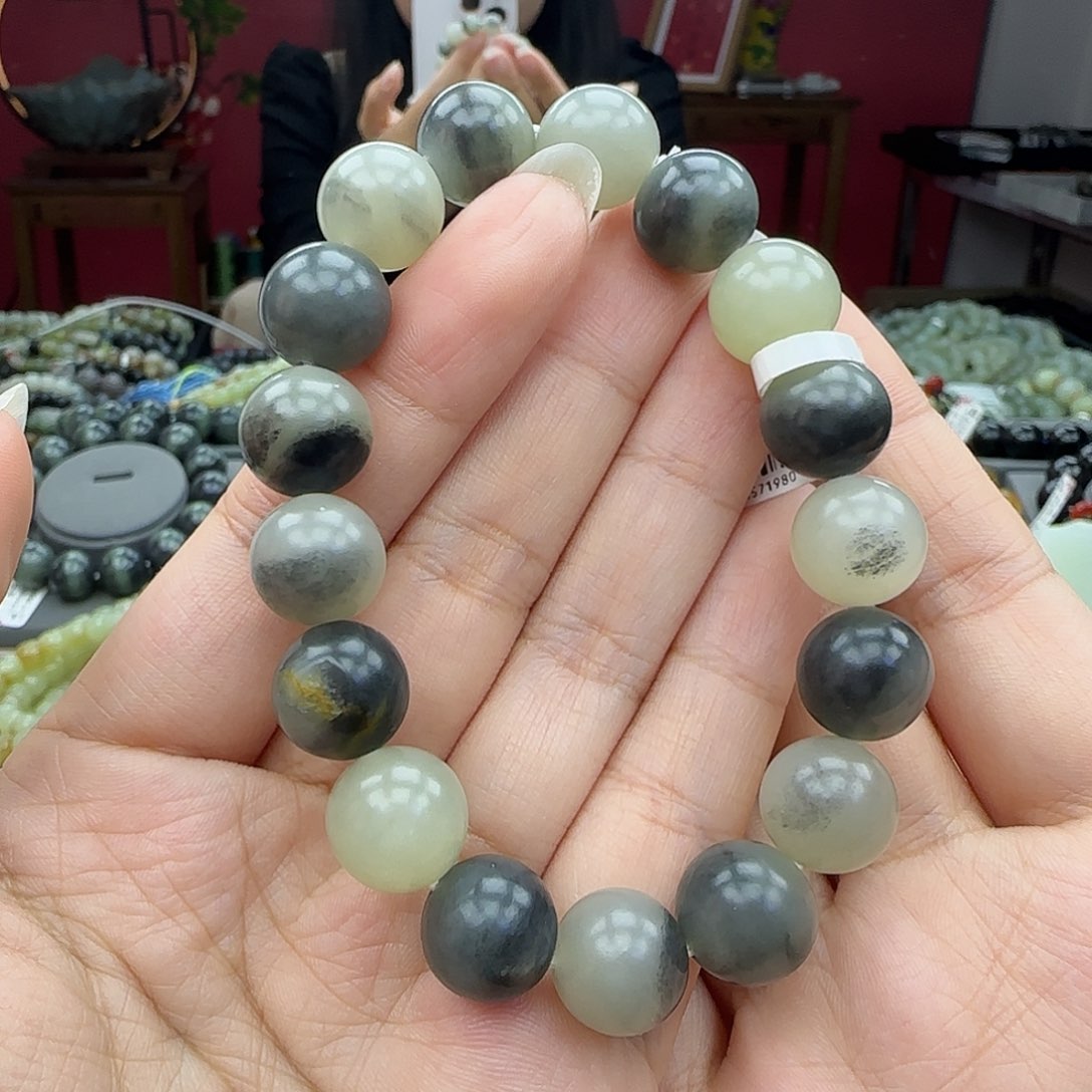 未镶嵌和田玉手串