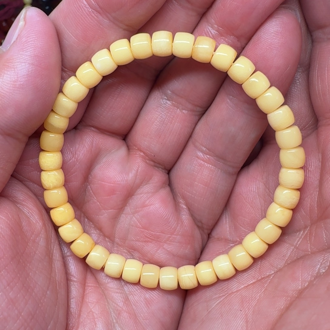蜜蜡颈饰未镶嵌藏传精品蜜蜡手链