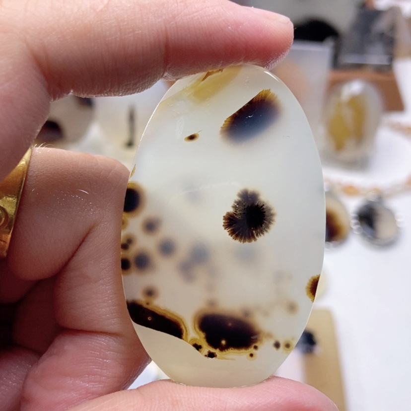 【闪购商品】玛瑙/玉髓颈饰未镶嵌