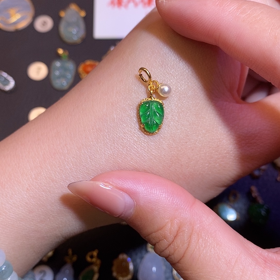 翡翠银S925镶嵌颈饰