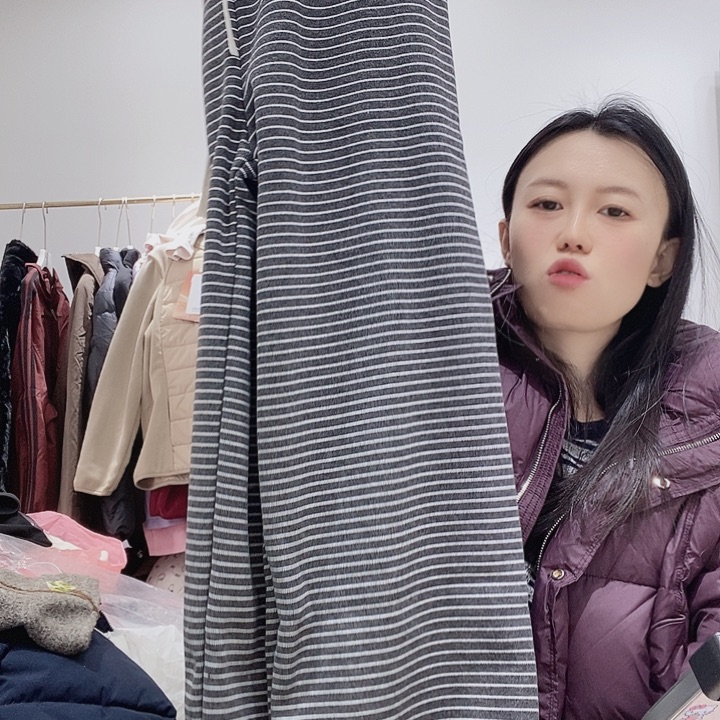 灰色条纹45555裤子