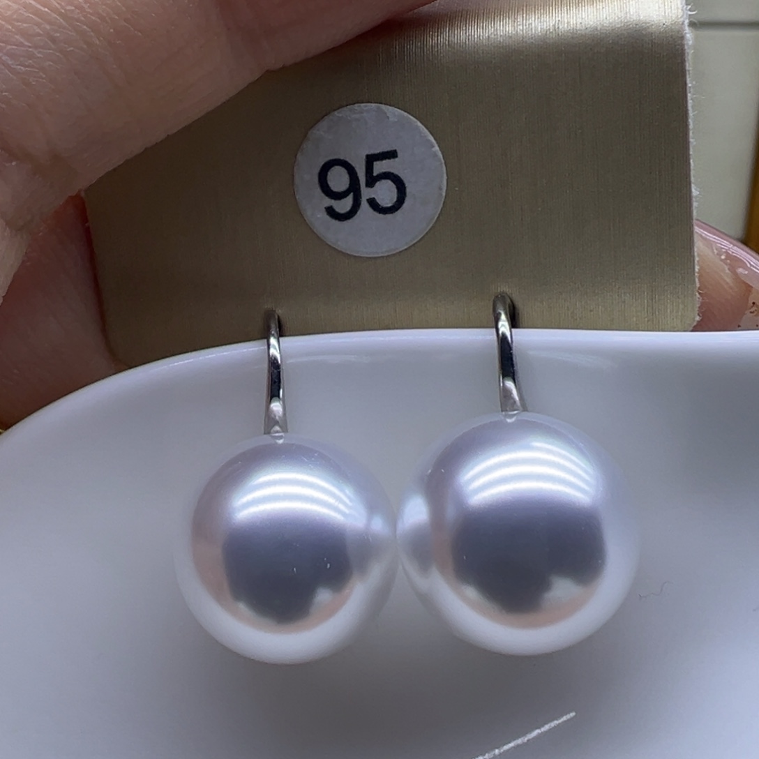 淡水珍珠耳饰未镶嵌