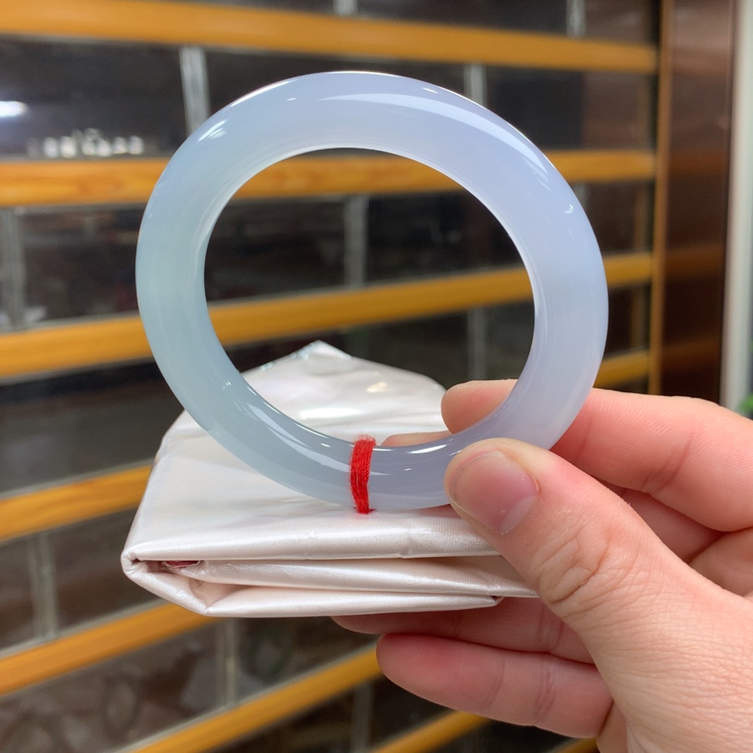 翡翠未镶嵌手镯55圆条