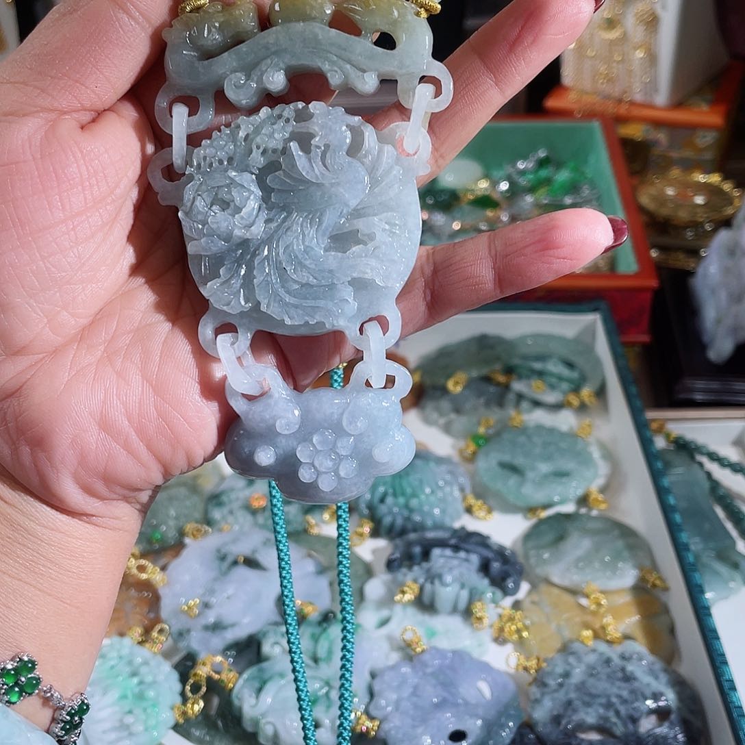 翡翠颈饰银S925镶嵌翡翠套锁