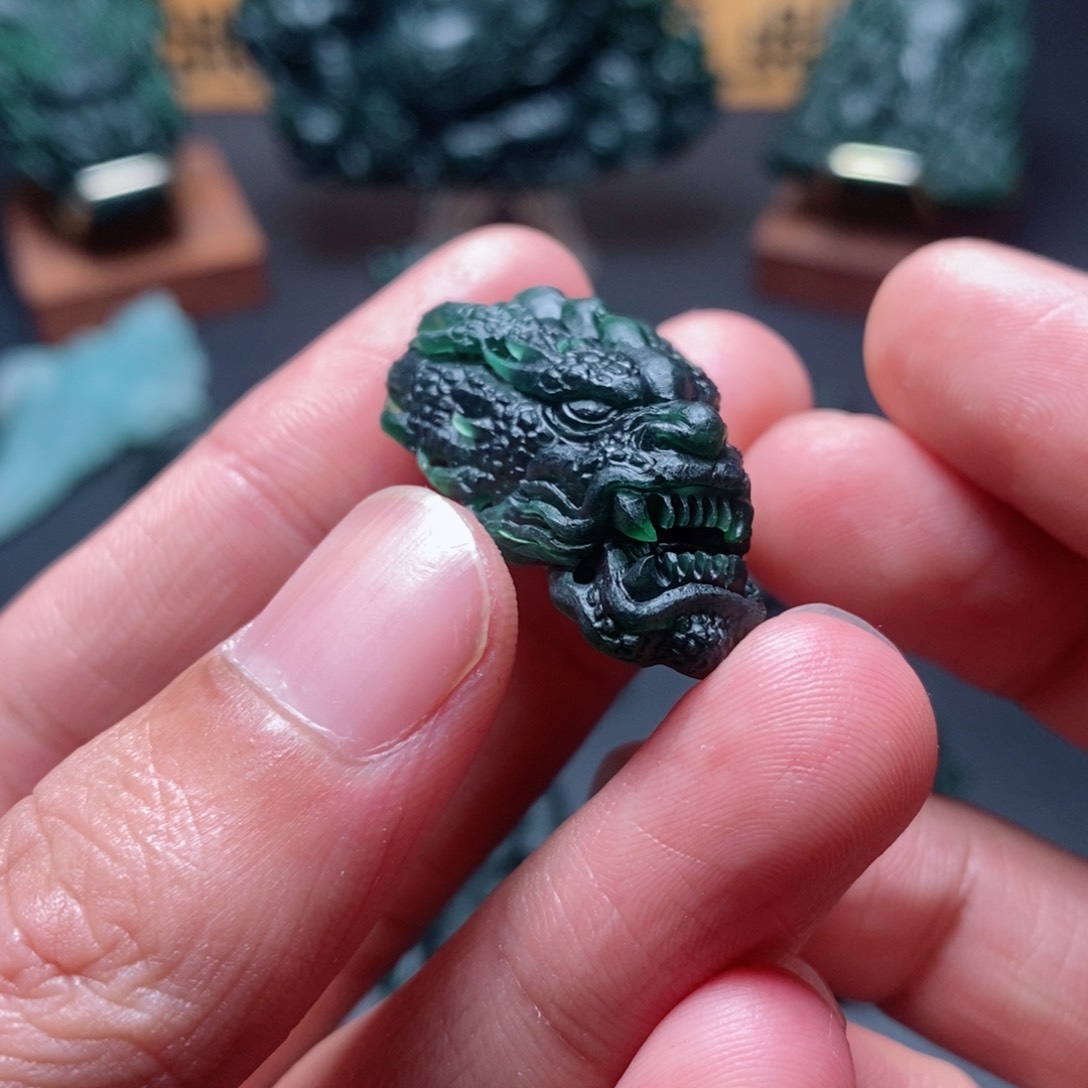定制翡翠未镶嵌天然A货翡翠S