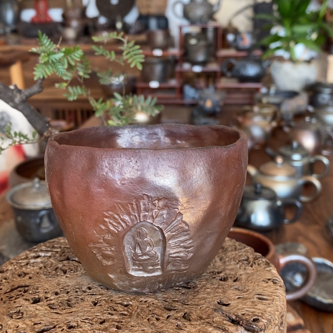 建水紫陶，全手工纯柴烧，手捏石窟紫金大杯