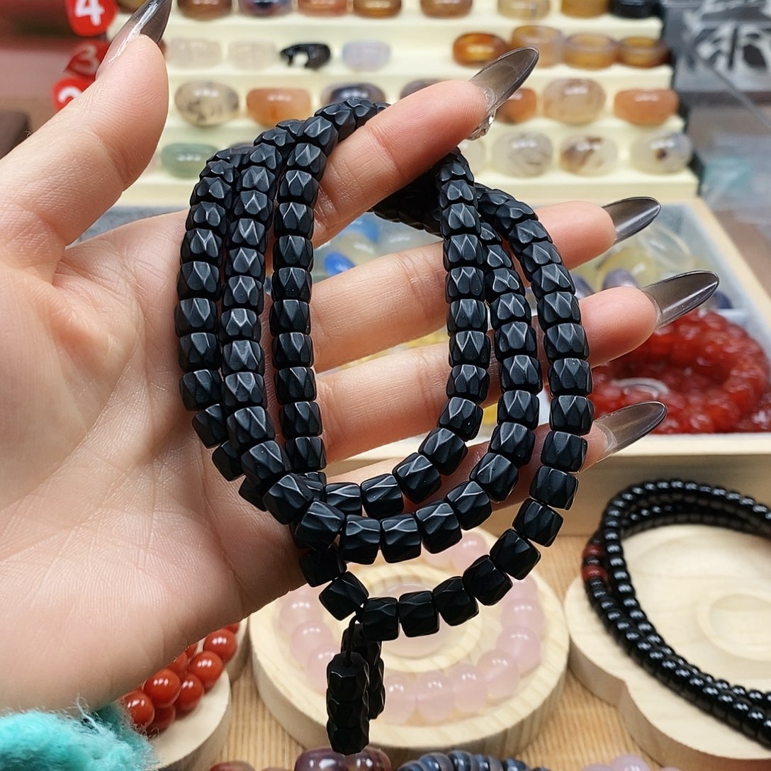 余***-玛瑙/玉髓未镶嵌戒指