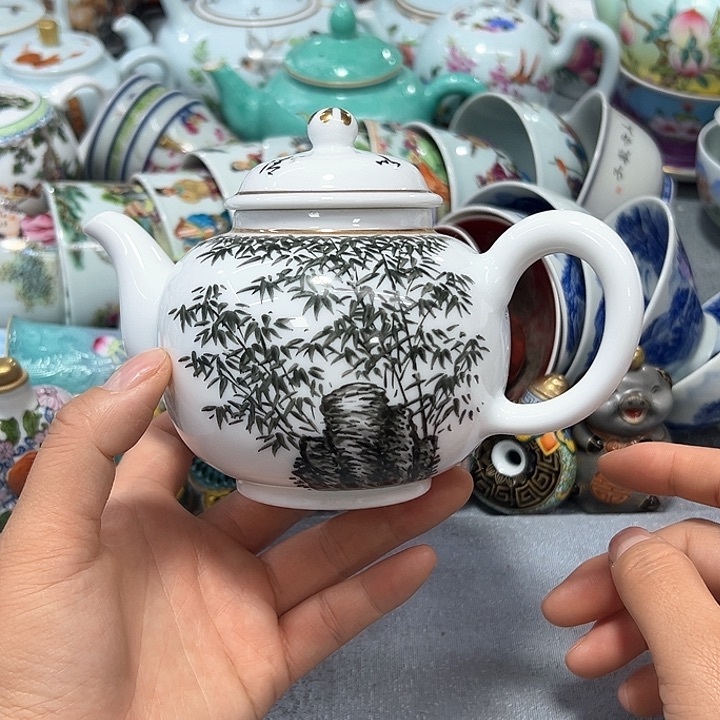 景德镇陶瓷艺术品