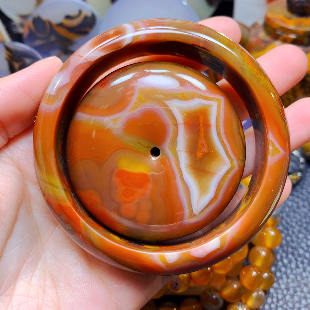 玛瑙/玉髓战国红手镯未镶嵌