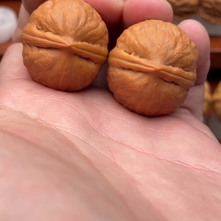 把件文玩核桃小石头