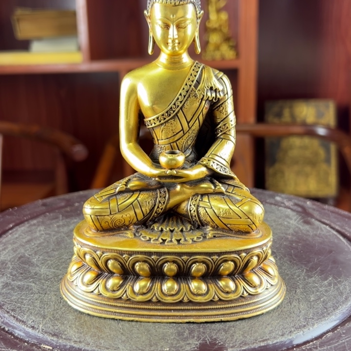 T***y佛像的造型和造型