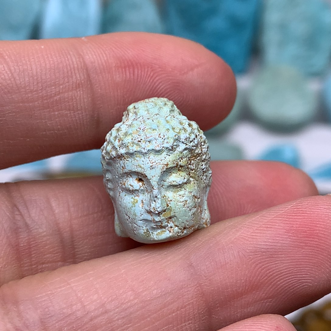 特色佛首配饰3.8克