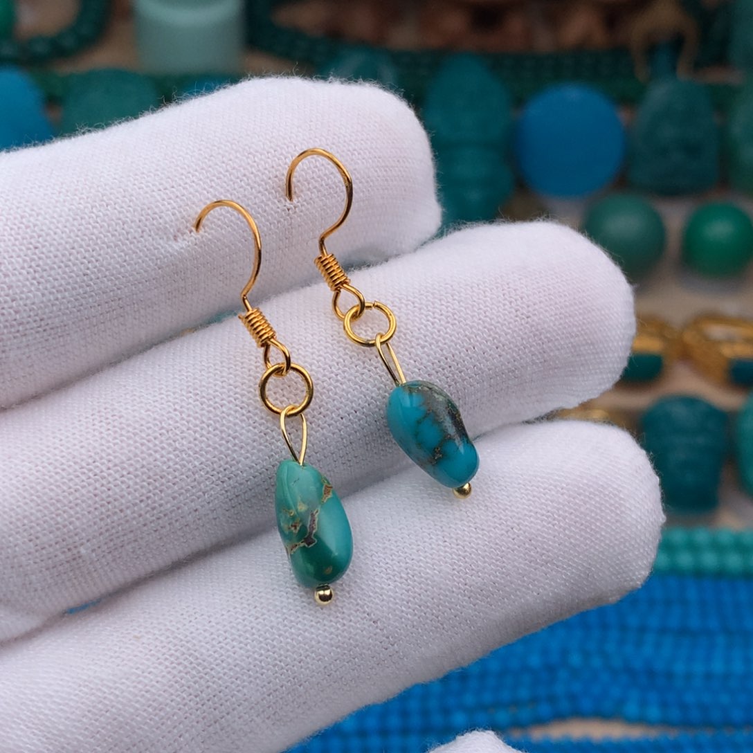 未镶嵌绿松石珠宝奇石