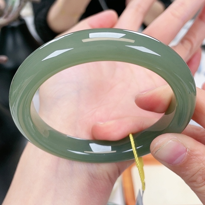 和田玉手镯59未镶嵌