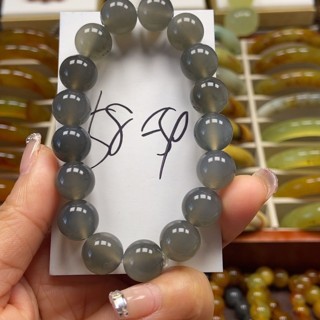 蛇纹石玉手串未镶嵌