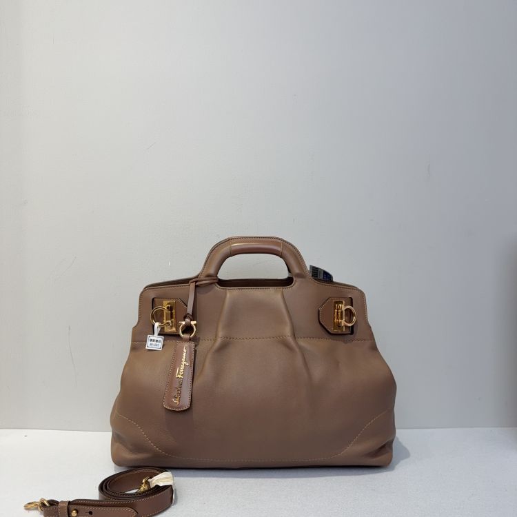 95新/菲拉格慕/包包/[251225XZWC]/C18317023732